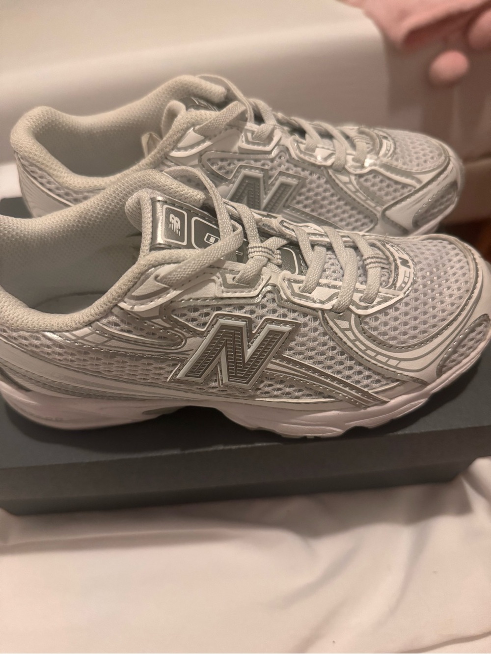 New Balance Kids 740 bungee lace